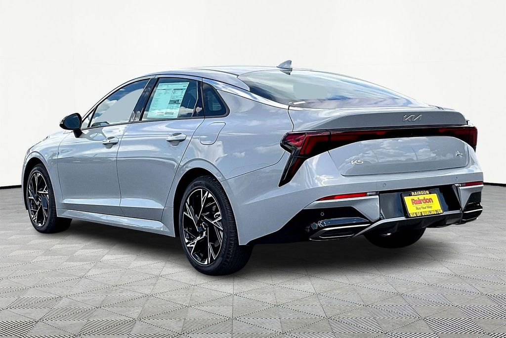 2026 Kia K5 GT-Line photo 3