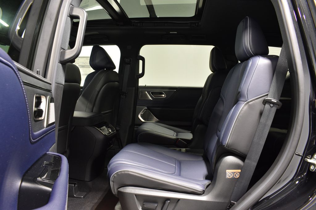 2026 Infiniti QX80 Sensory photo 26