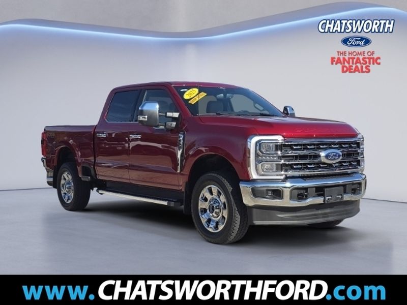 2025 Ford F-250 Lariat photo 2