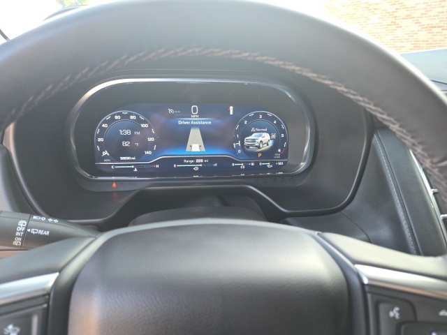 2023 Chevrolet Suburban Z71 photo 11