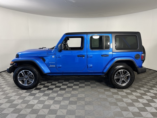 2023 Jeep Wrangler Sahara photo 4