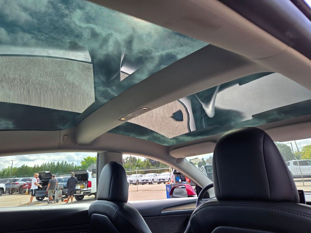 2023 Tesla Model 3 photo 9