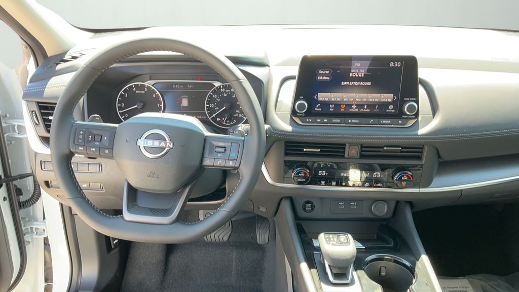 2026 Nissan Rogue SV photo 12