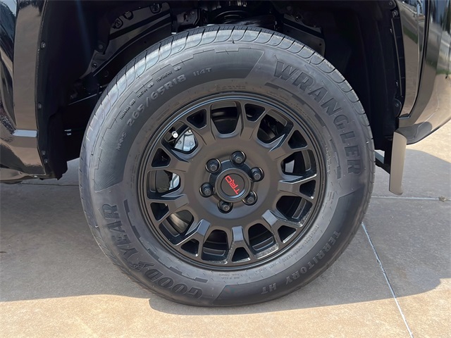 2025 Toyota Tacoma SR5 4x4 Double Cab photo 7