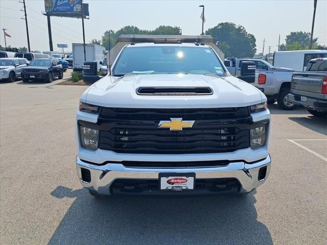 2025 Chevrolet Silverado 3500HD Work Truck photo 2