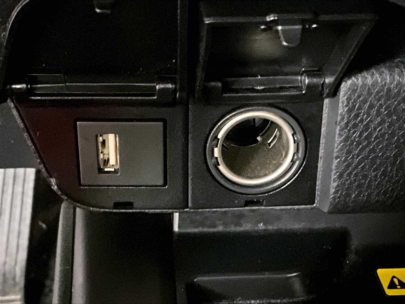 2023 Toyota Camry XSE photo 24