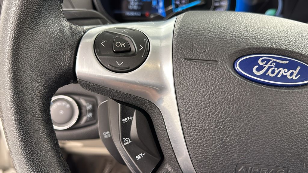 2014 Ford C-Max Hybrid SEL photo 21