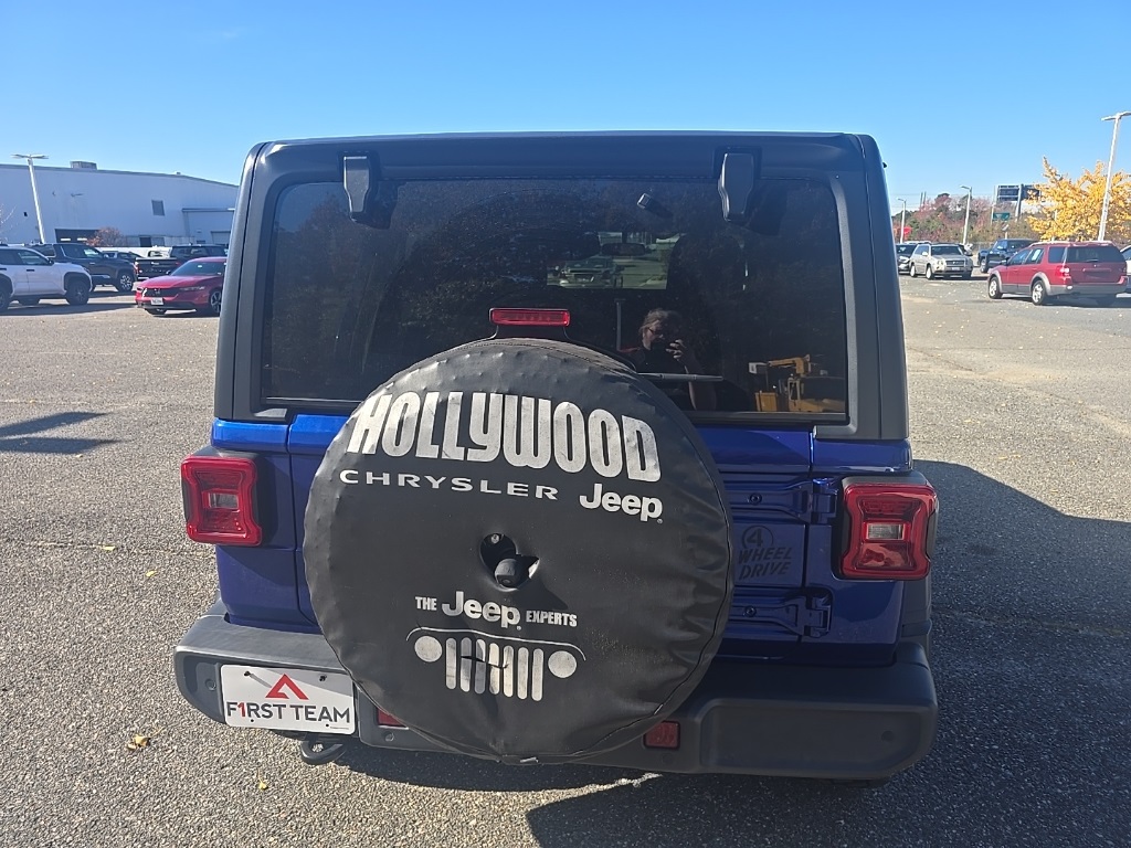 2020 Jeep Wrangler Unlimited Willys photo 4