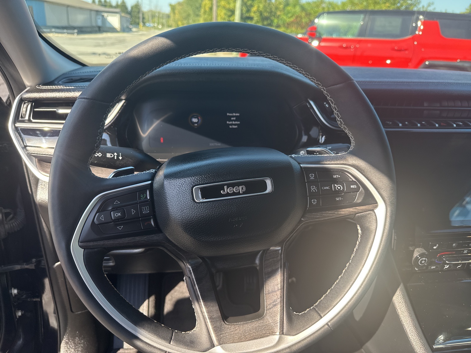 2023 Jeep Grand Cherokee Limited photo 13