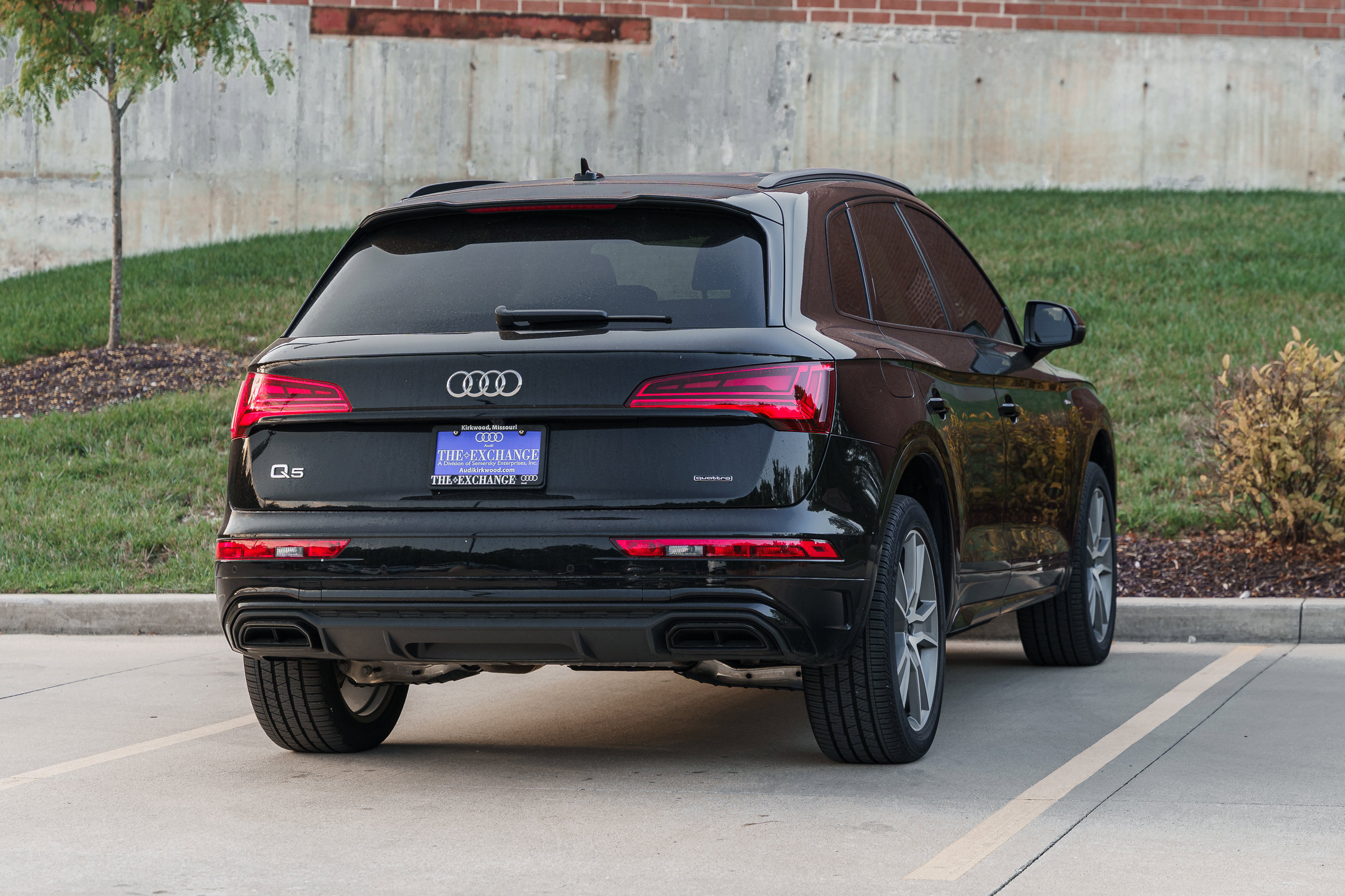 2025 Audi Q5 S line Premium photo 2
