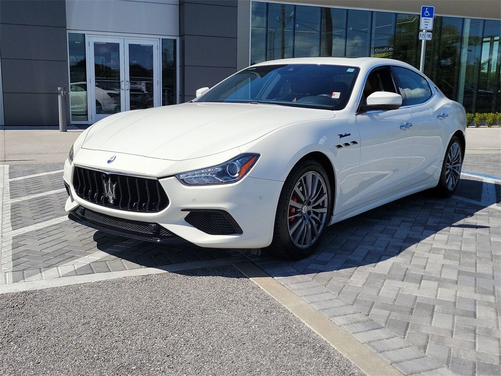 2022 Maserati Ghibli Modena