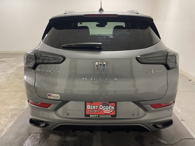 2024 Buick Encore GX Avenir photo 8