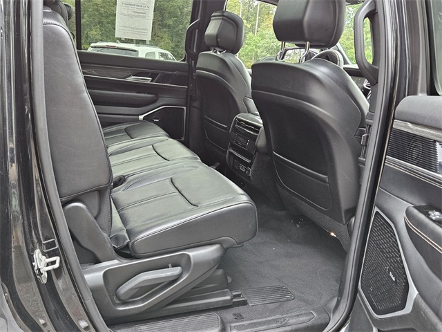 2022 Jeep Wagoneer Series III photo 14