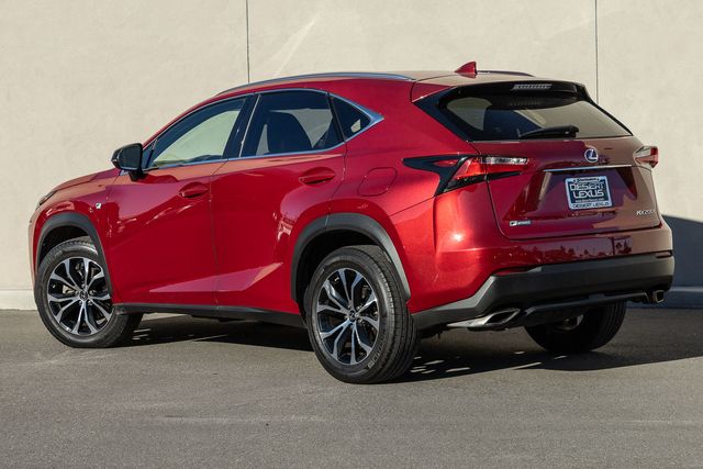 2017 Lexus NX 200t Luxury photo 4