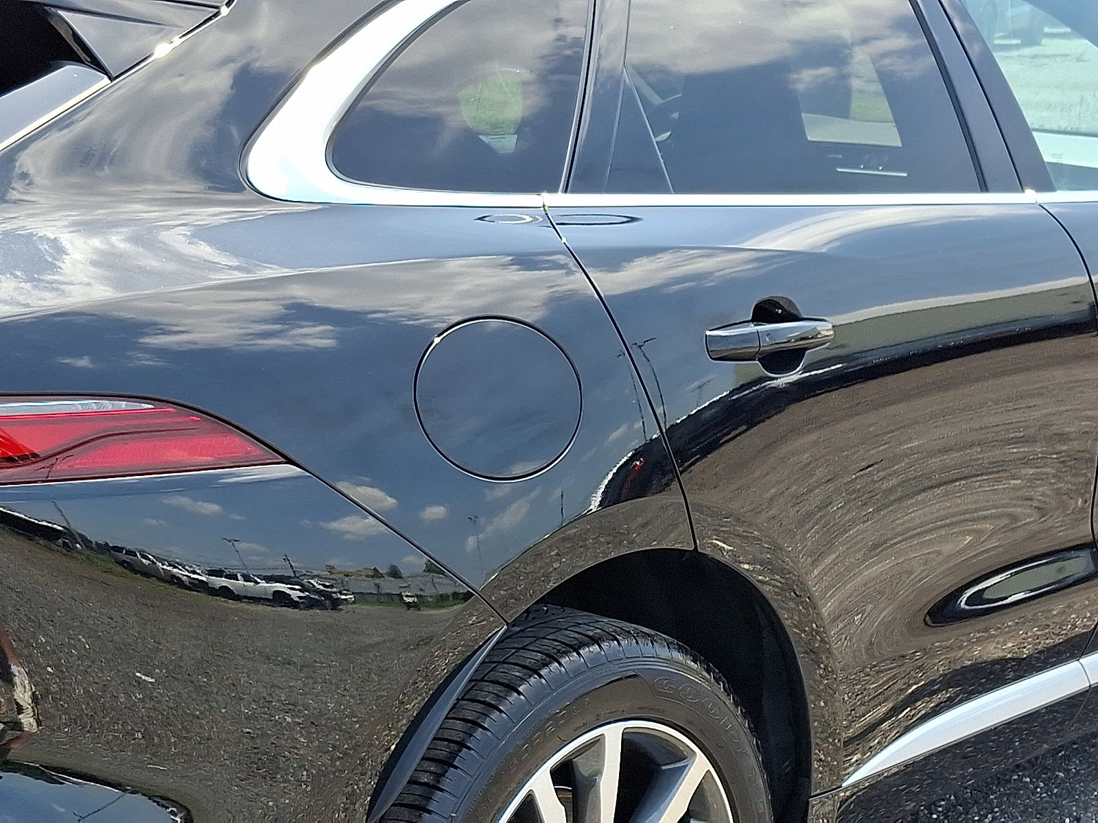 2024 Jaguar F-PACE P250 R-Dynamic S photo 10