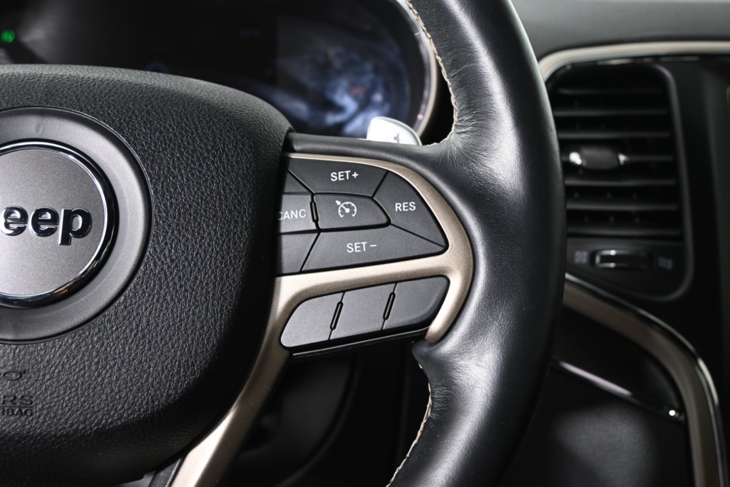 2016 Jeep Grand Cherokee Limited photo 36
