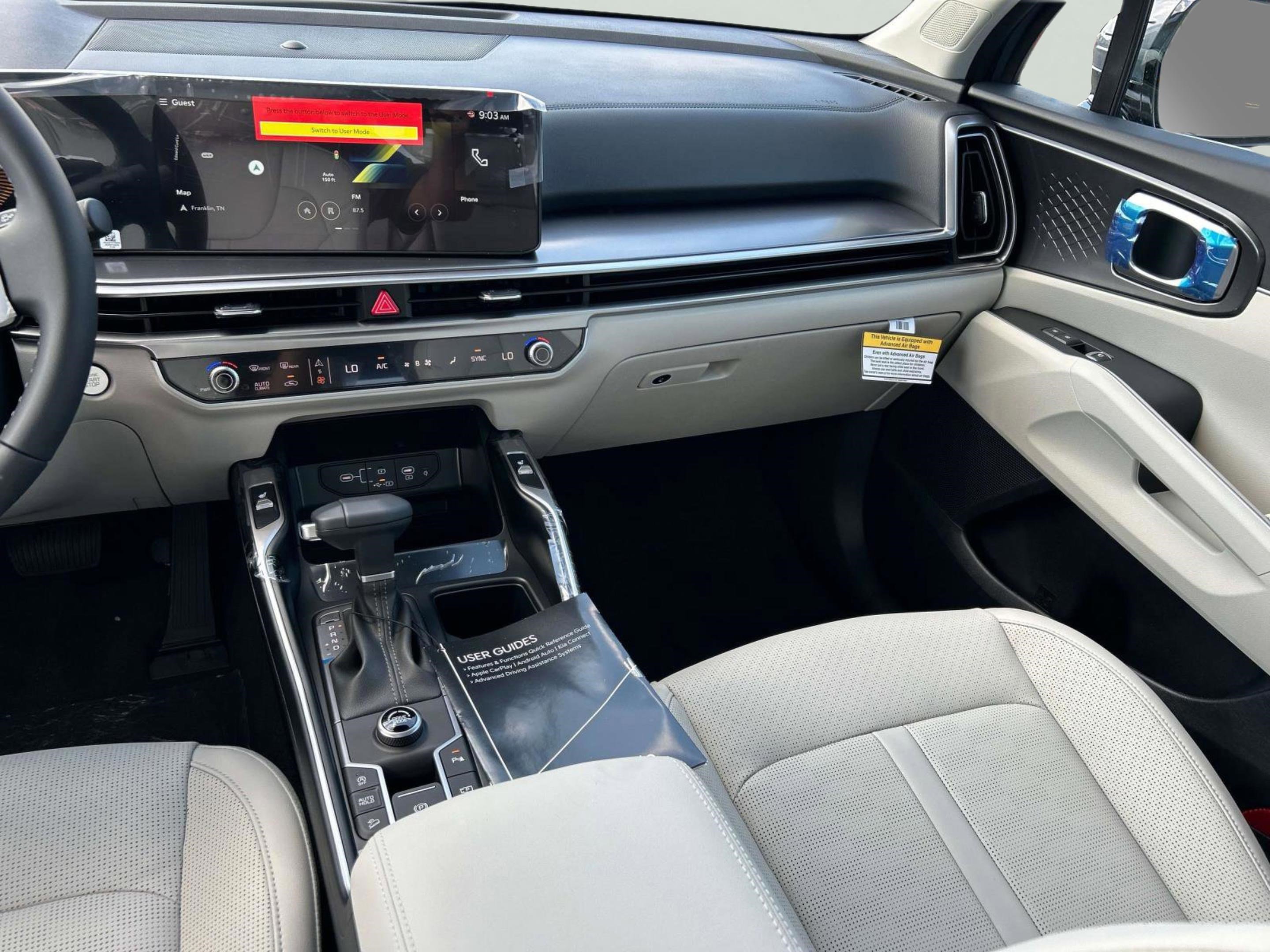 2025 Kia Sorento S photo 13