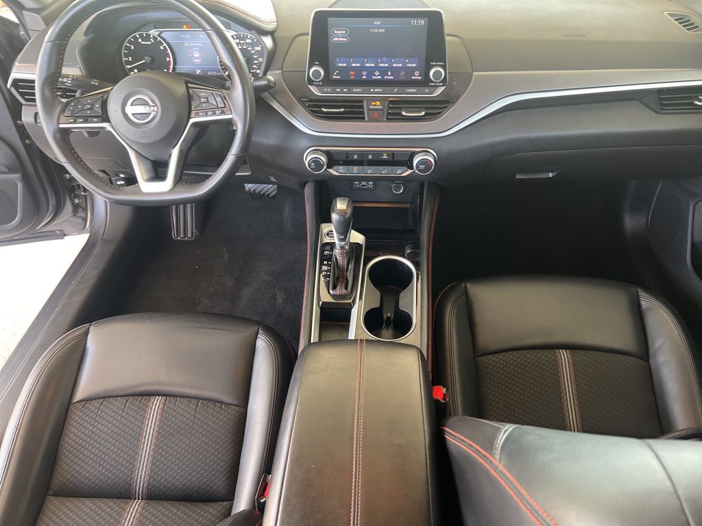 2023 Nissan Altima SR photo 17