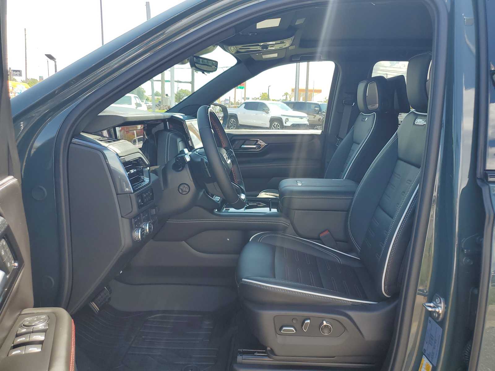 2025 Gmc Yukon XL AT4 Ultimate photo 13