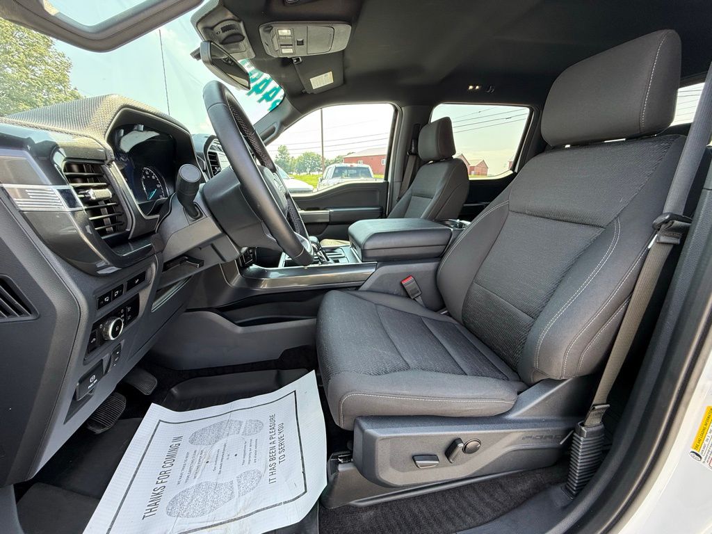 2023 Ford F-150 XLT photo 11