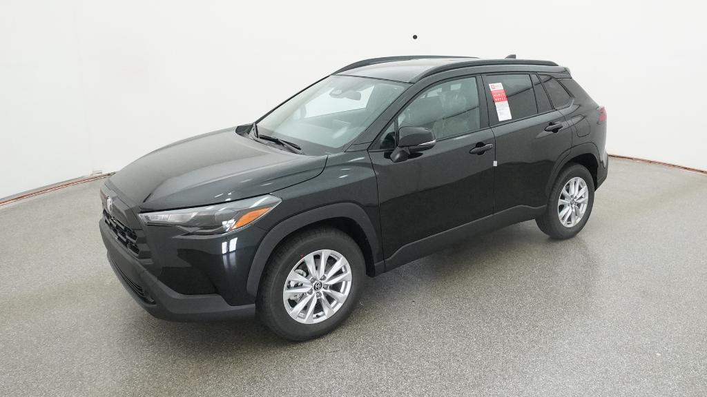 2026 Toyota Corolla Cross LE's photo