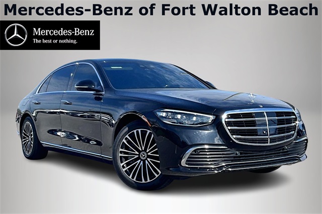 2024 Mercedes-Benz S-Class S 580e's photo