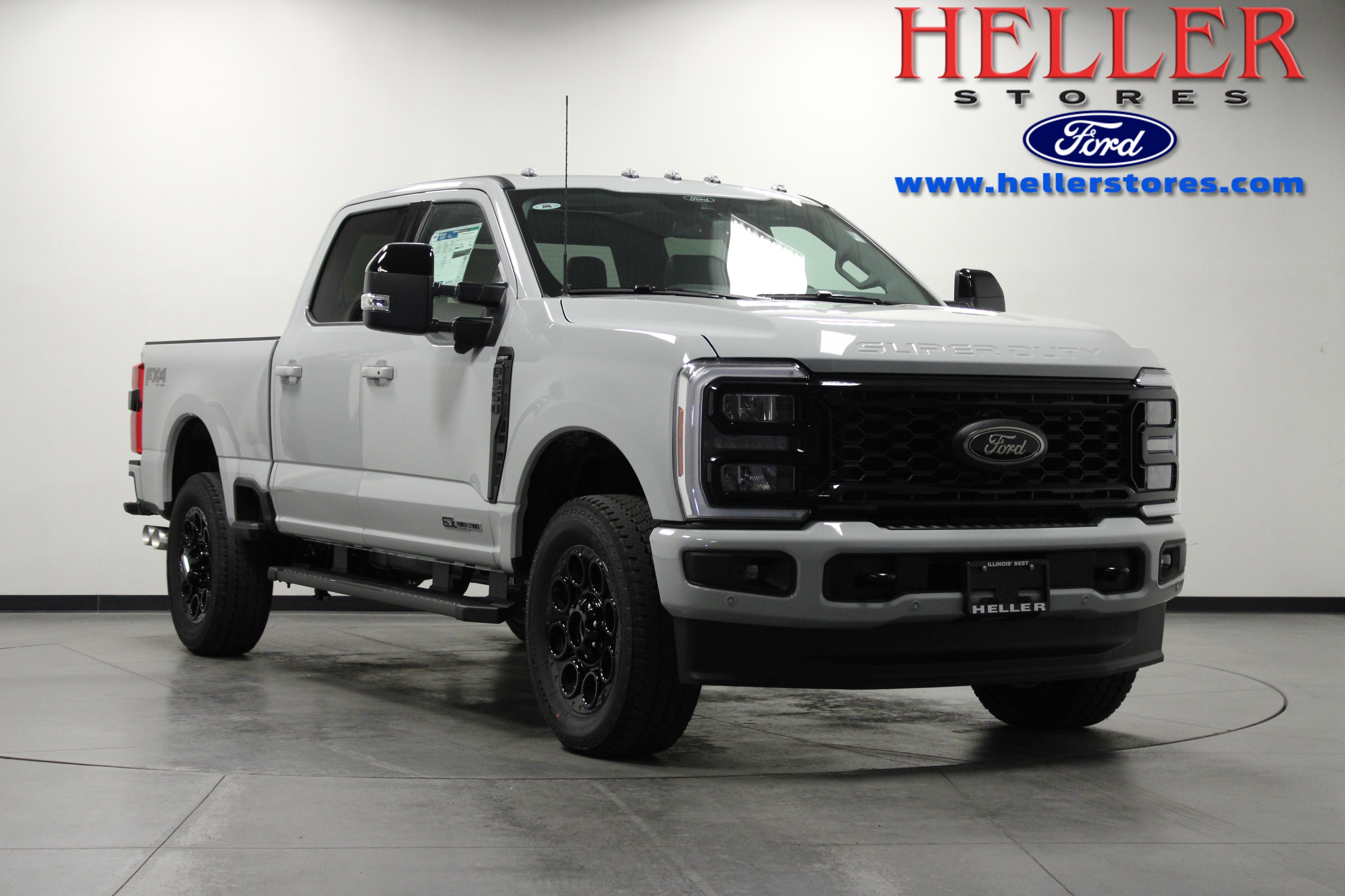 2025 Ford F-350 Super Duty Lariat's photo