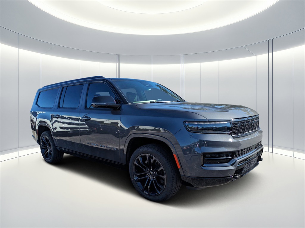 2024 Jeep Grand Wagoneer II photo 2