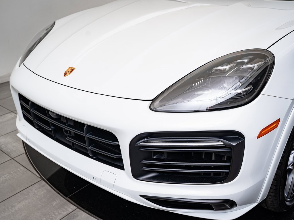 2022 Porsche Cayenne GTS photo 13