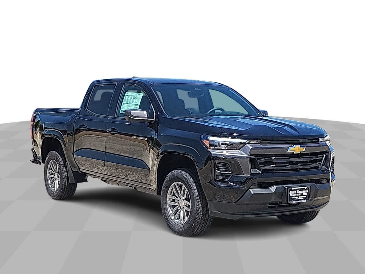 2026 Chevrolet Colorado LT photo 2