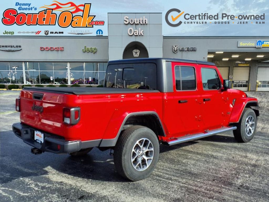 2024 Jeep Gladiator Sport photo 3