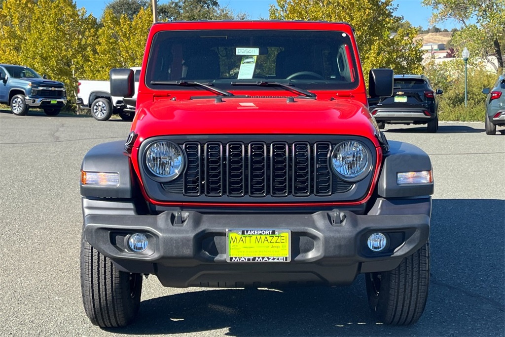 2025 Jeep Wrangler Sport photo 3
