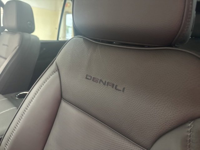 2025 Gmc Yukon Denali photo 7