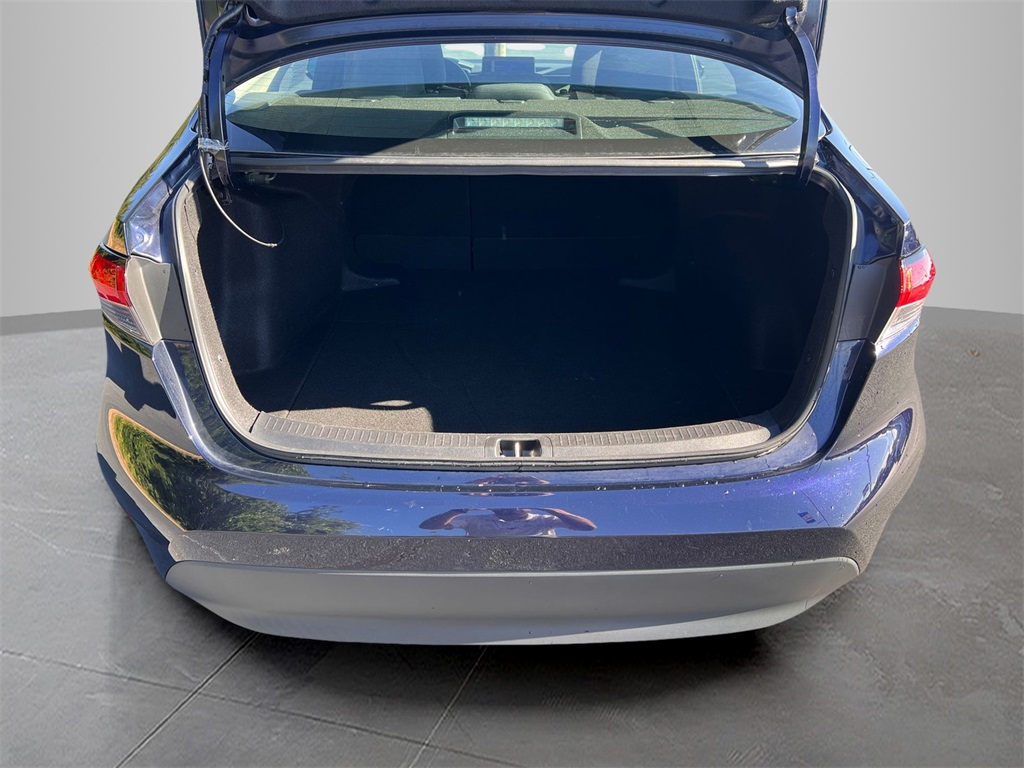 2023 Toyota Corolla LE photo 8