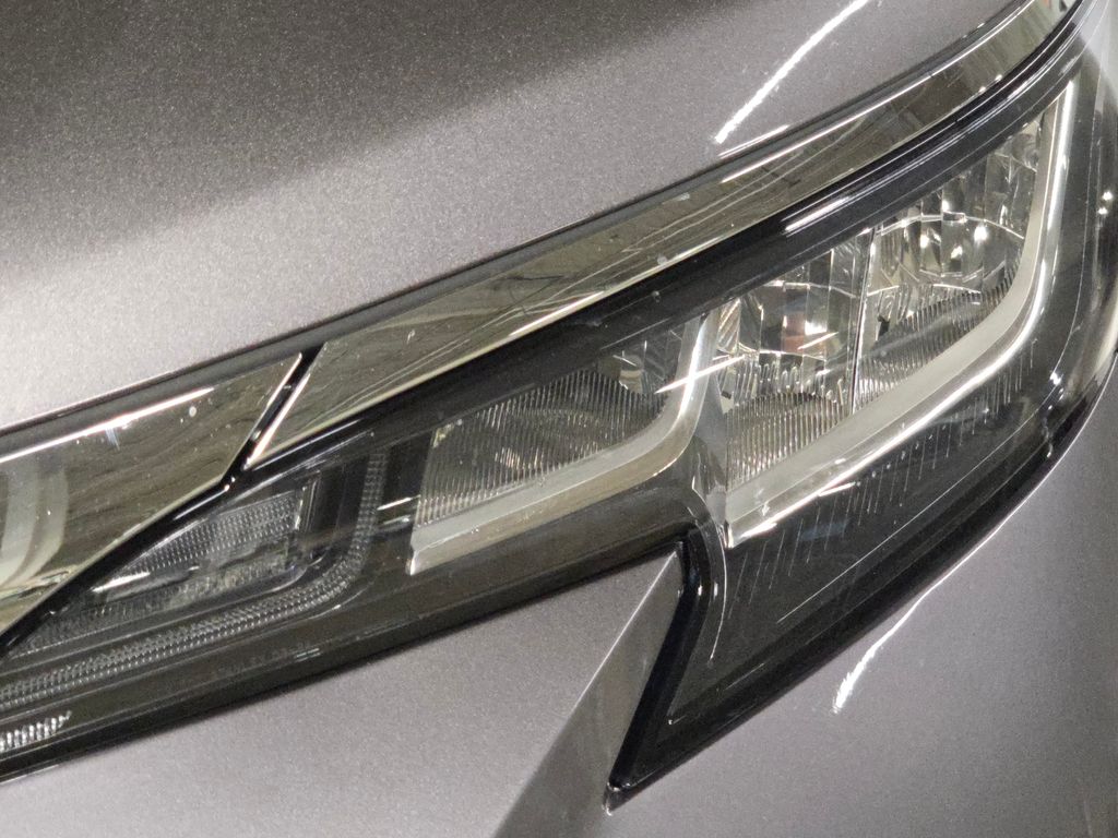 2022 Toyota Sienna XLE photo 12