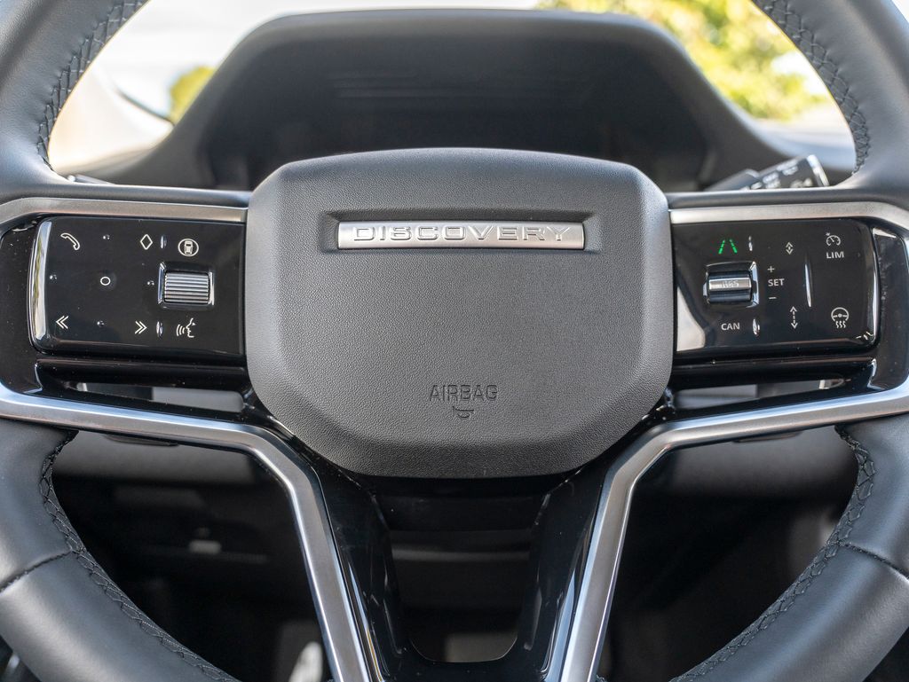 2024 Land Rover Discovery Sport S photo 14