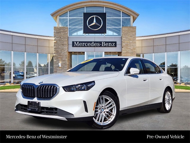 2025 BMW 5 Series 530i's photo