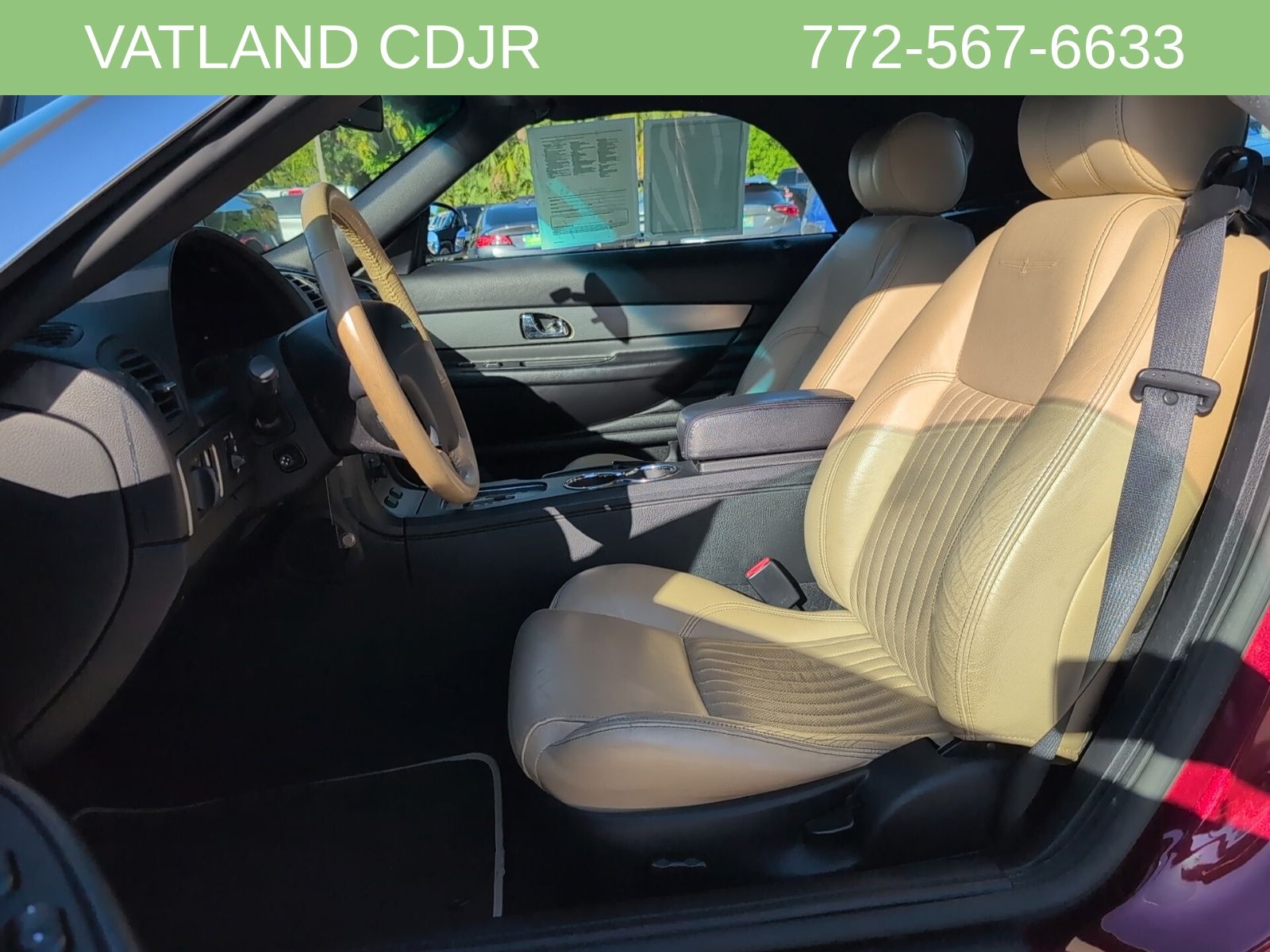 2004 Ford Thunderbird photo 20