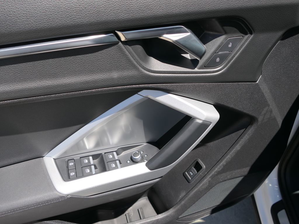 2022 Audi Q3 Premium S line photo 9