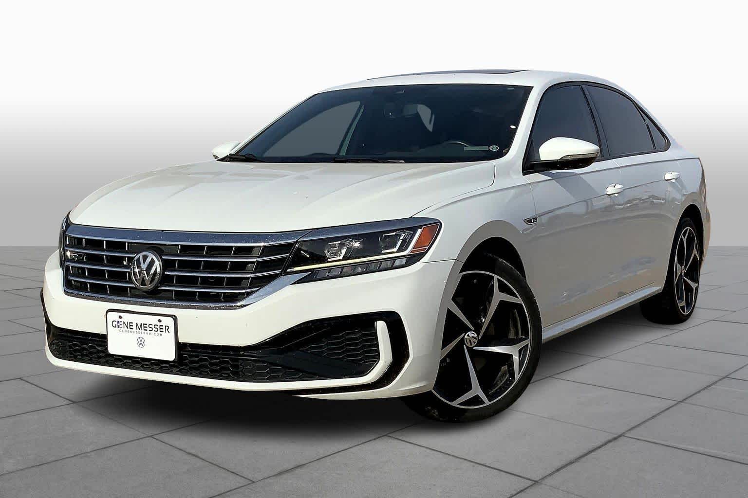 2021 Volkswagen Passat R-Line