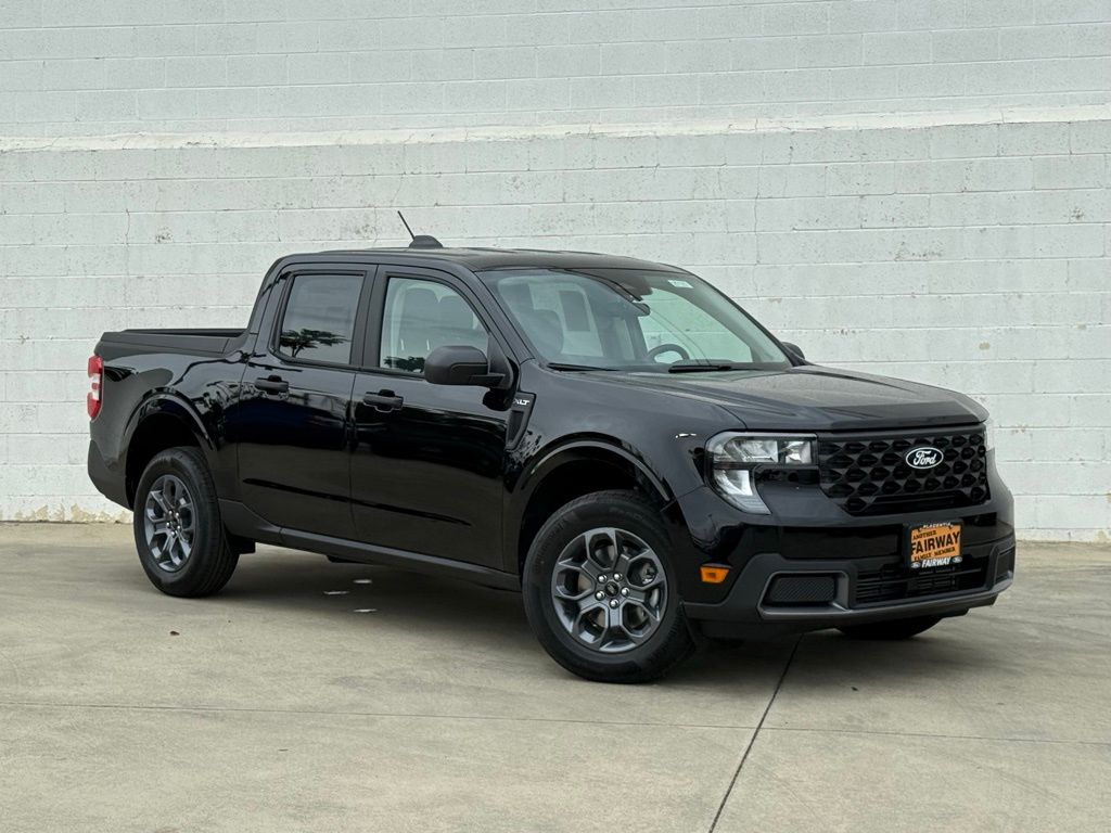 2025 Ford Maverick XLT's photo