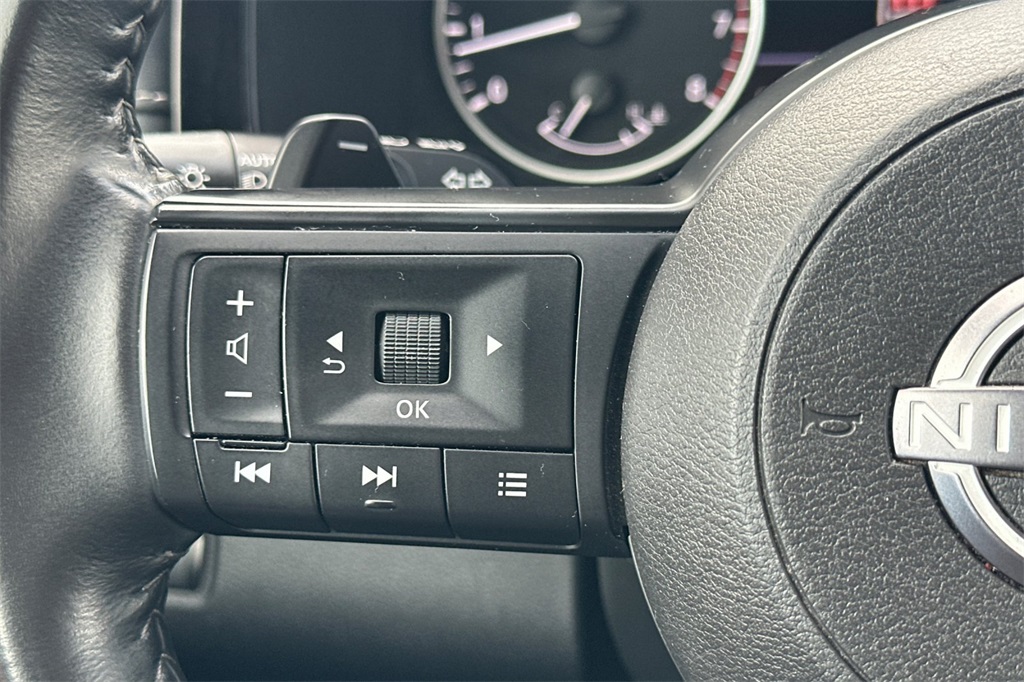 2024 Nissan Pathfinder SV photo 26