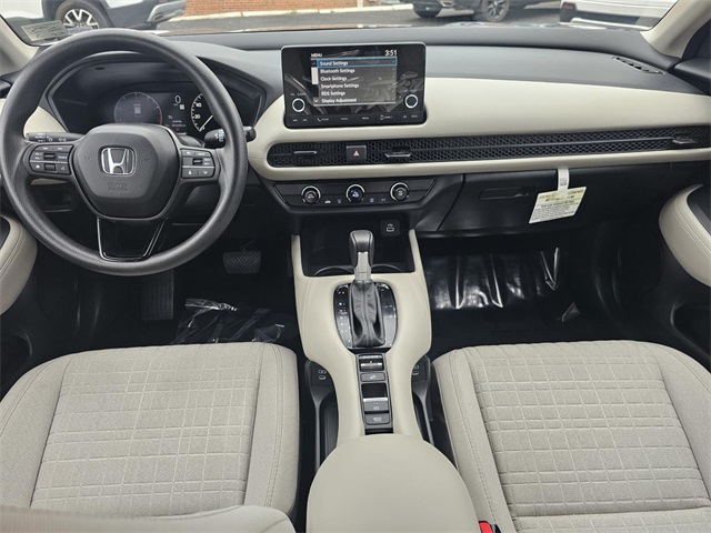 2025 Honda HR-V LX photo 16