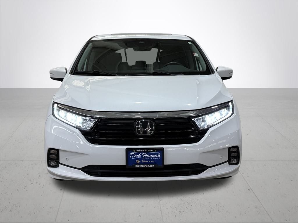 2022 Honda Odyssey Touring photo 3