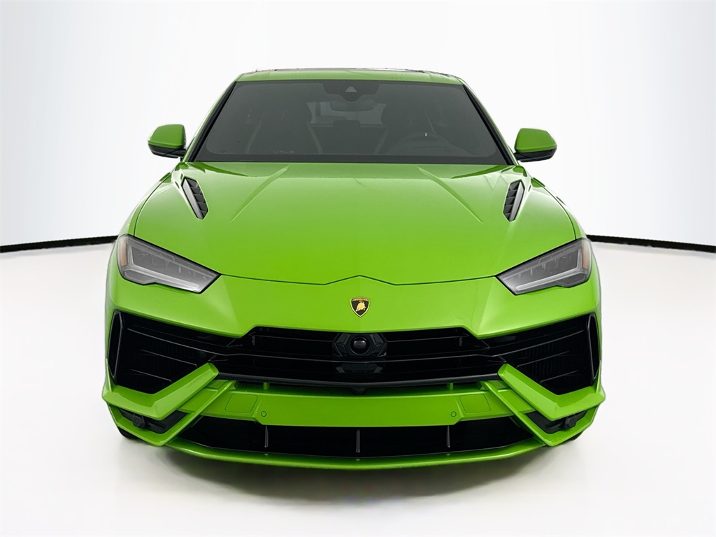 2024 Lamborghini Urus S photo 2