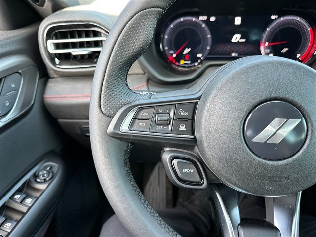 2025 Dodge Hornet GT photo 35