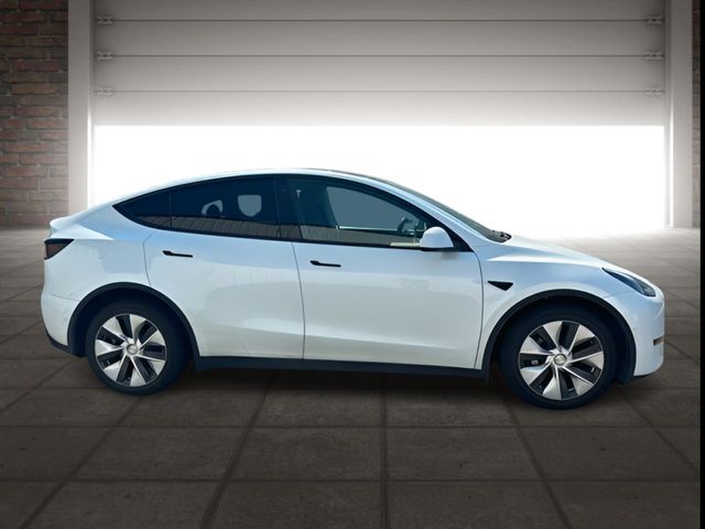 Used 2022 Tesla Model Y Long Range with VIN 7SAYGDEE9NF366061 for sale in Council Bluffs, IA