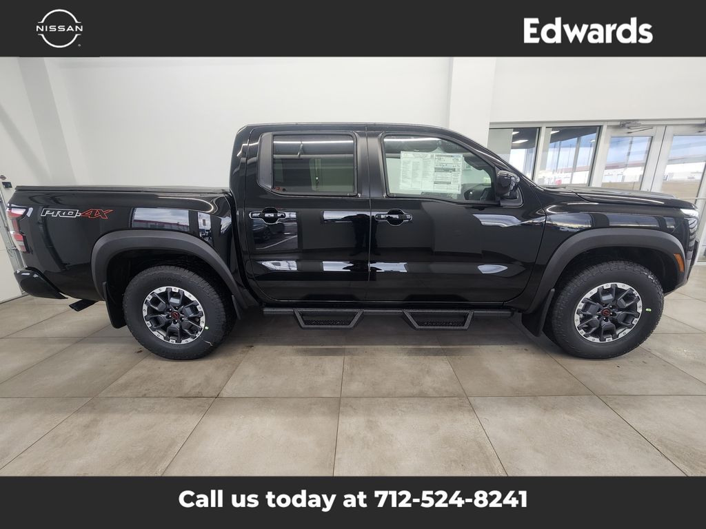 2026 Nissan Frontier PRO-4X's photo