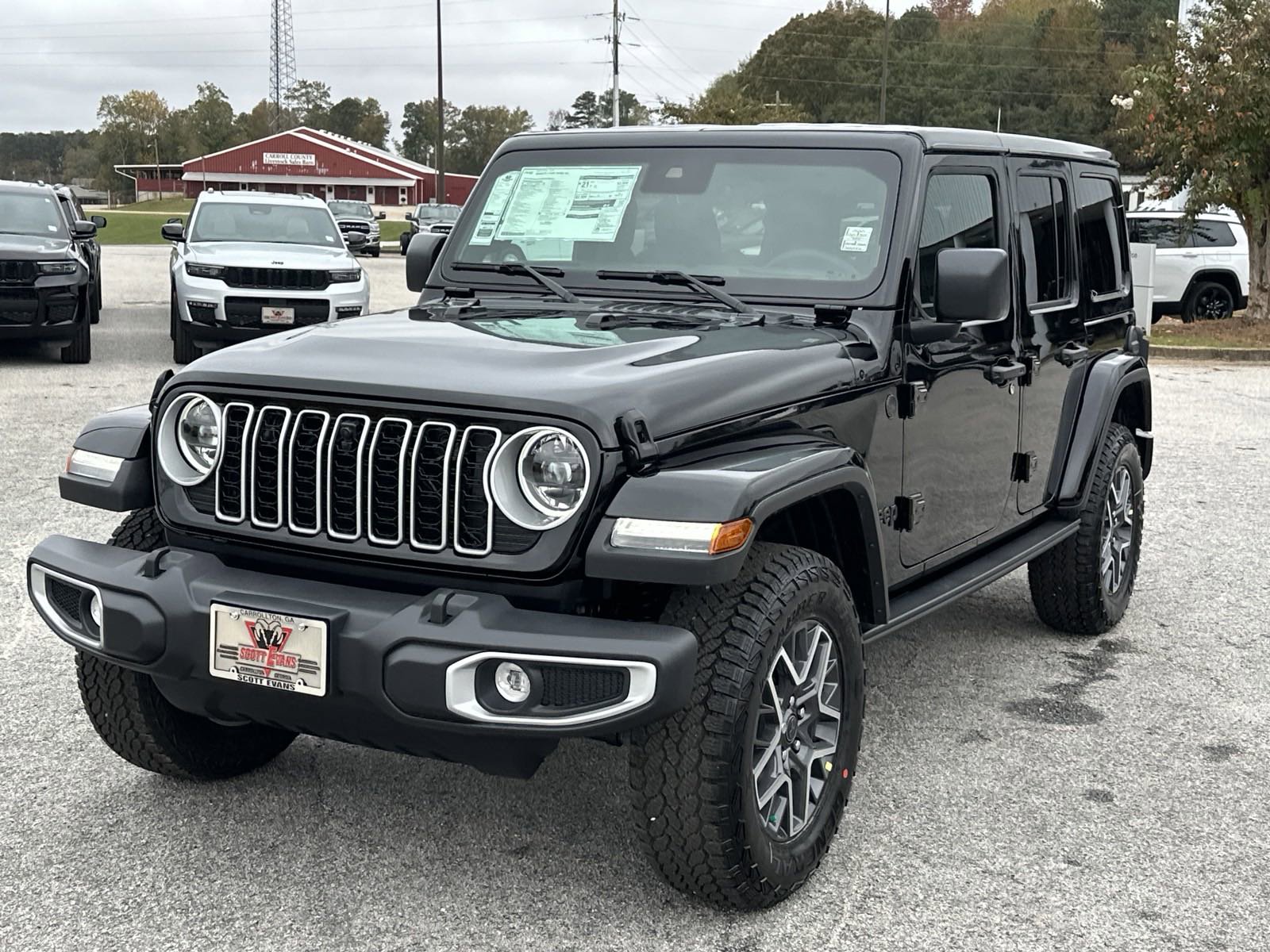 2025 Jeep Wrangler Sahara photo 4