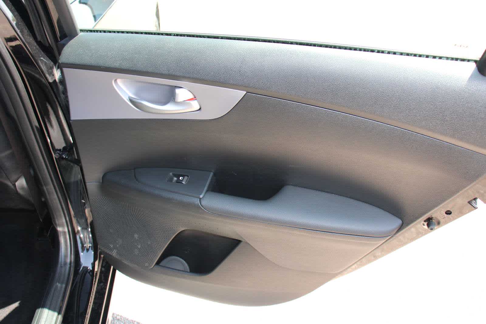 2024 Kia Forte LXS photo 37